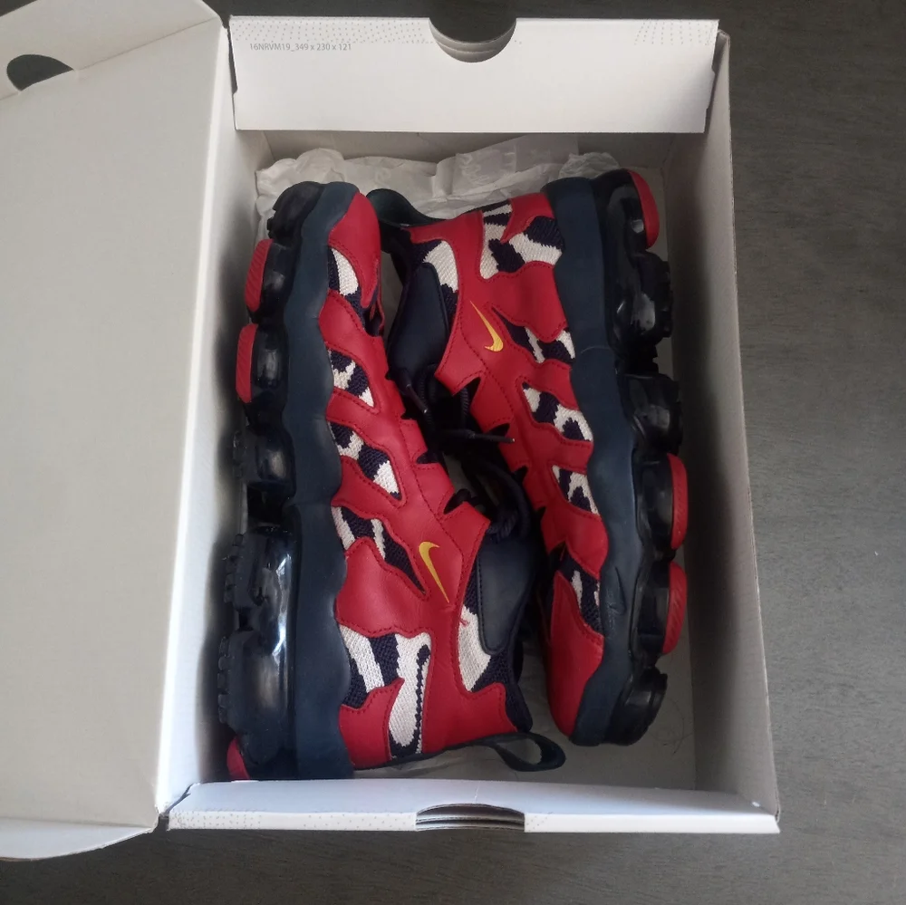 Mens Nike Vapormax Gliese Midnight Navy/Metallic Gold Size 9 - Picture 1 of 12